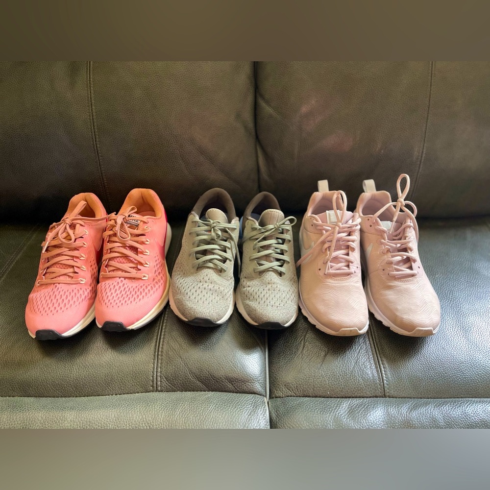 SOLD❌3 pairs of Nike Bundle